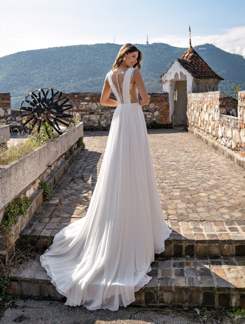 https://elisebride.ro/images/stories/virtuemart/product/11 Joana       (3).jpg